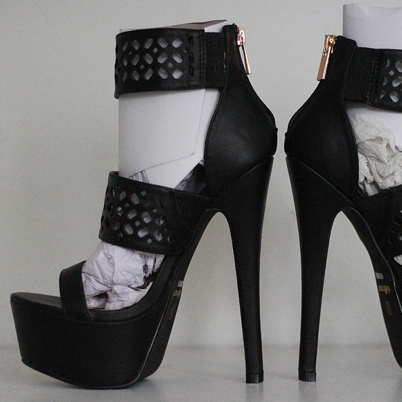 Cut Out Bootie High Heels Platform Pumps NWOT - Picture 4 of 6